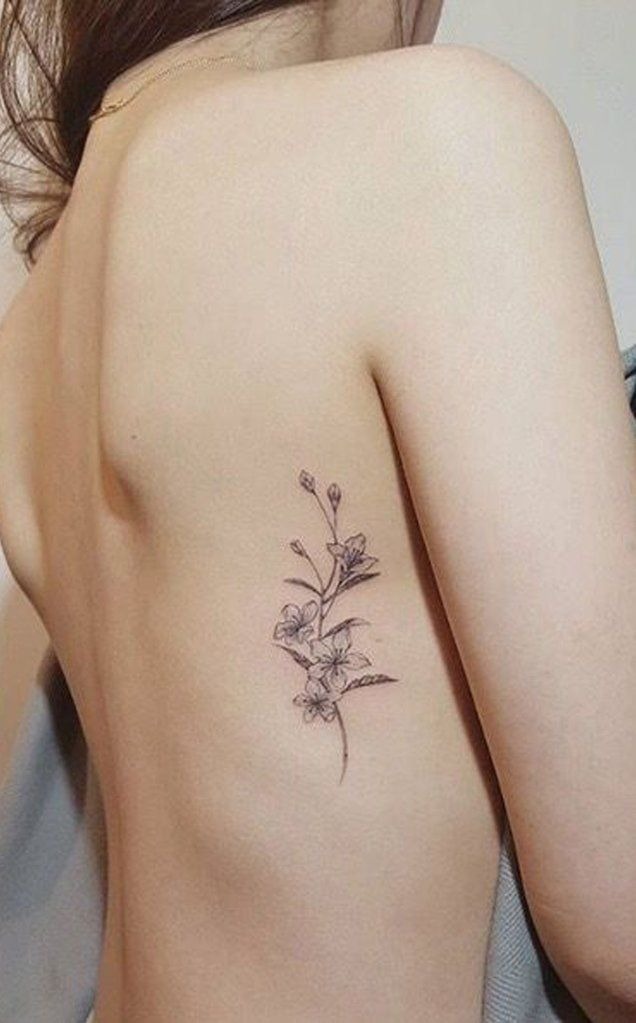 Minimalist Botanical Rib Ink