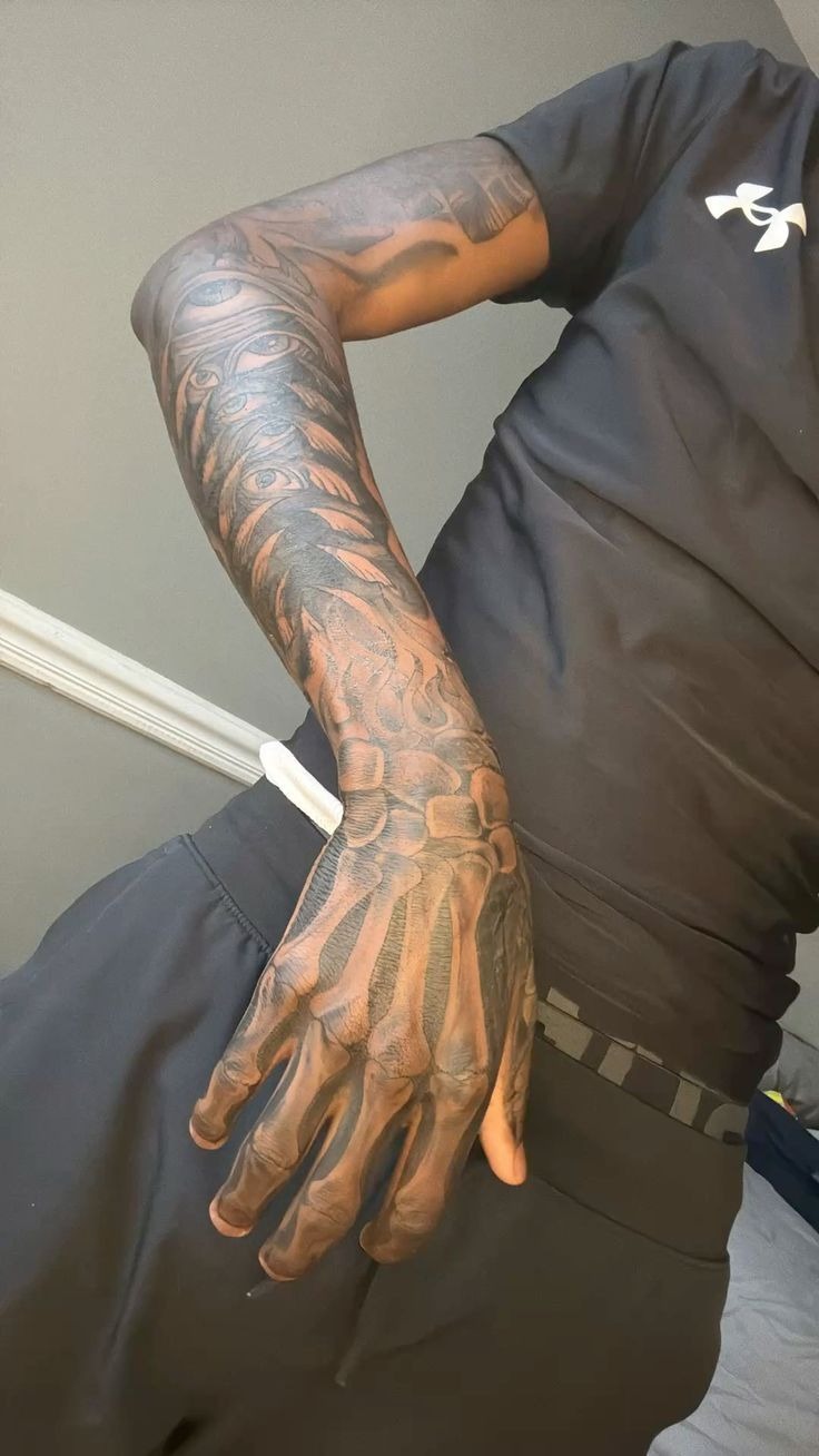 Full Sleeve Artistic Ink