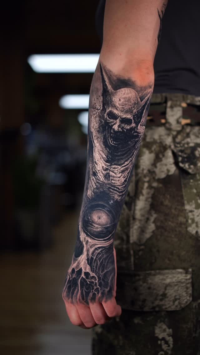 Atmospheric Gothic Demon Arm Piece