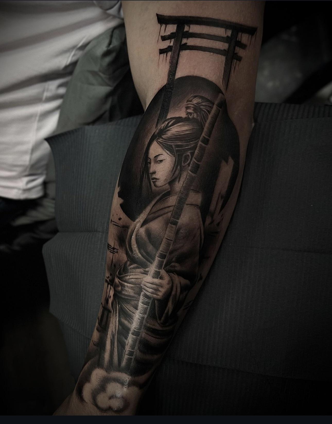 Stunning Blackwork Geisha Tattoo