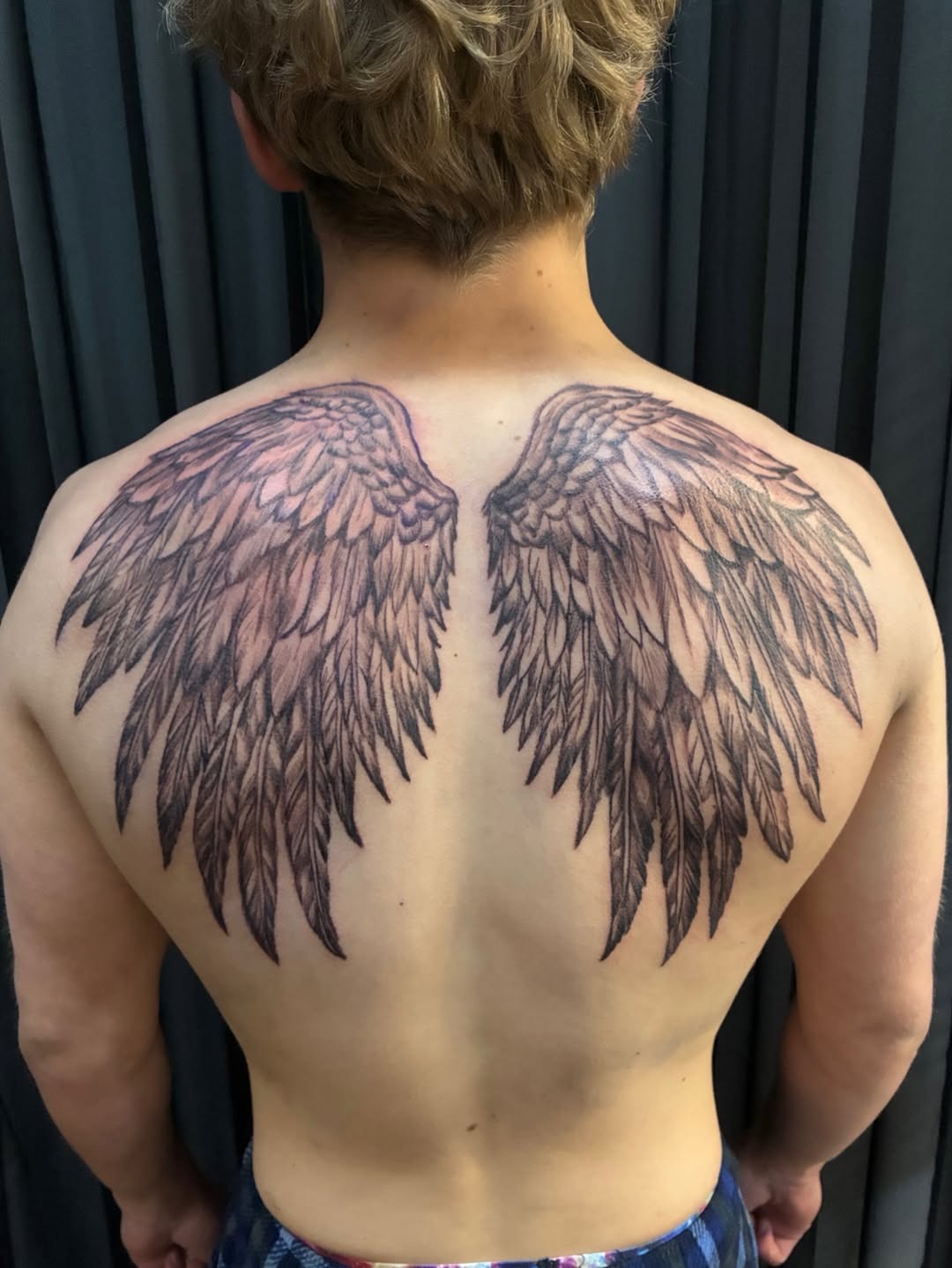 Classic Angel Wing Back Piece