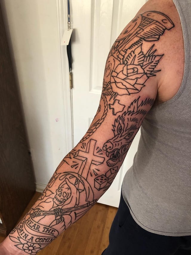Classic Illustrative Outline Sleeve