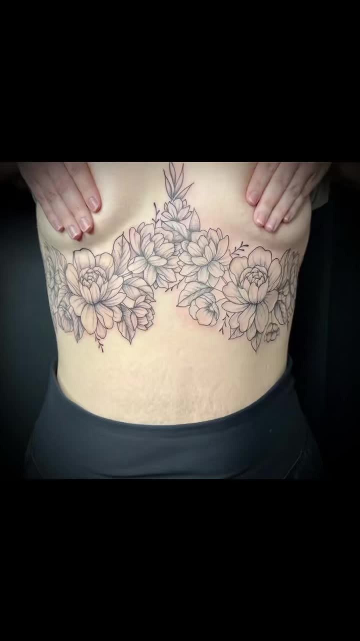 Detailed Floral Under-Breast Piece