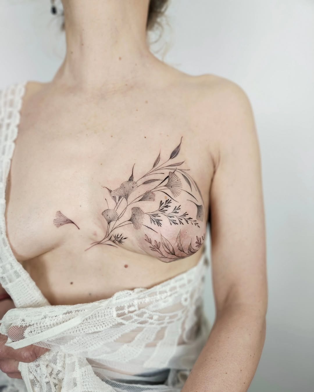Delicate Floral Ink Design