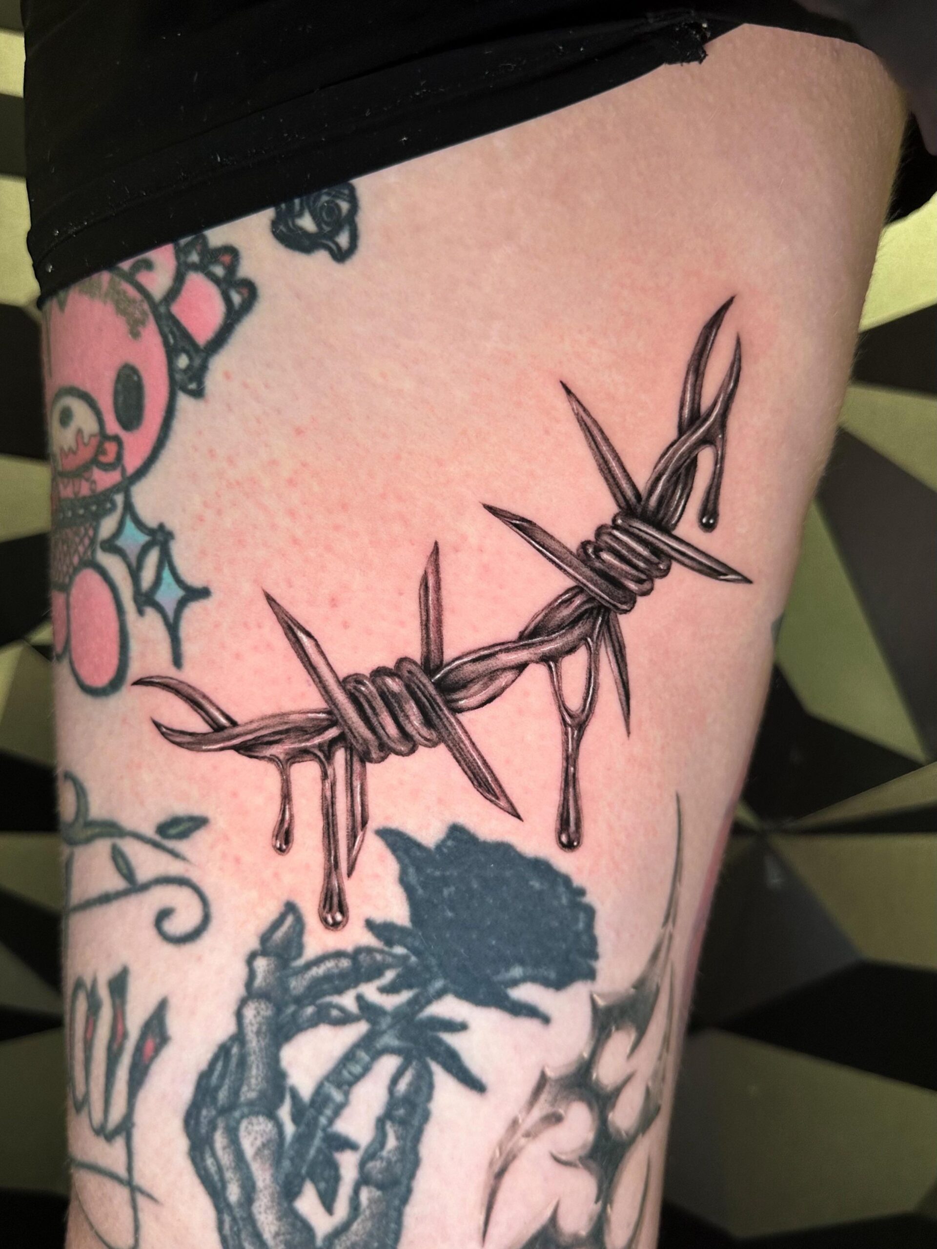 Edgy Barbed Wire Leg Detail