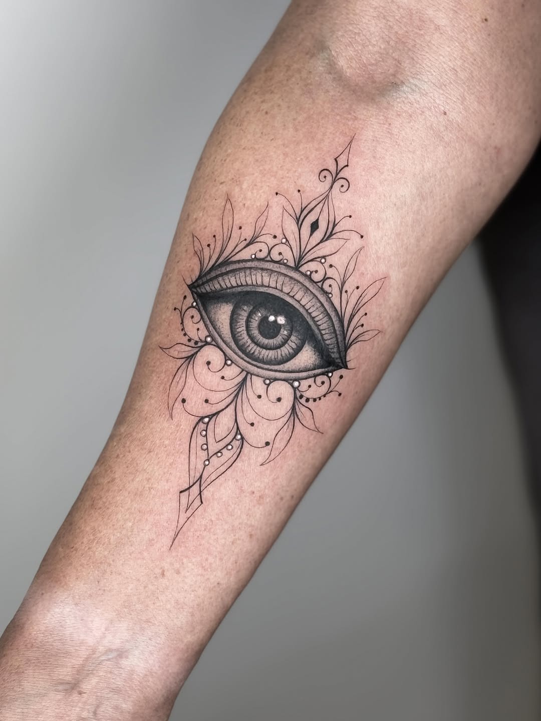 Delicate Ornate Third Eye Ink