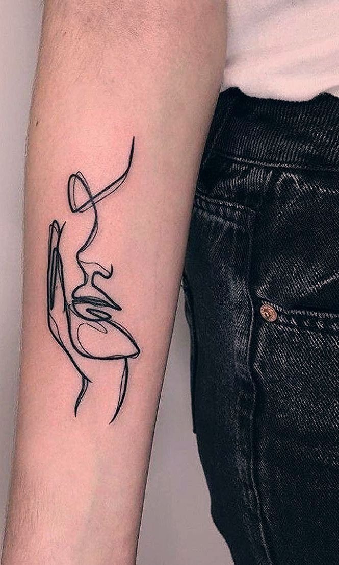 Abstract One-Line Face Ink
