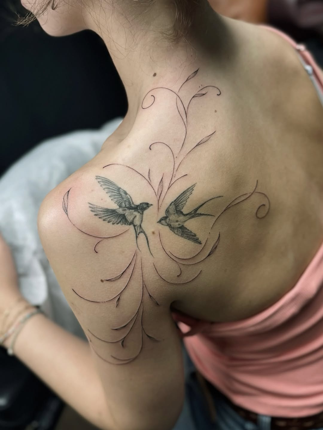 Elegant Swallow Shoulder Ink
