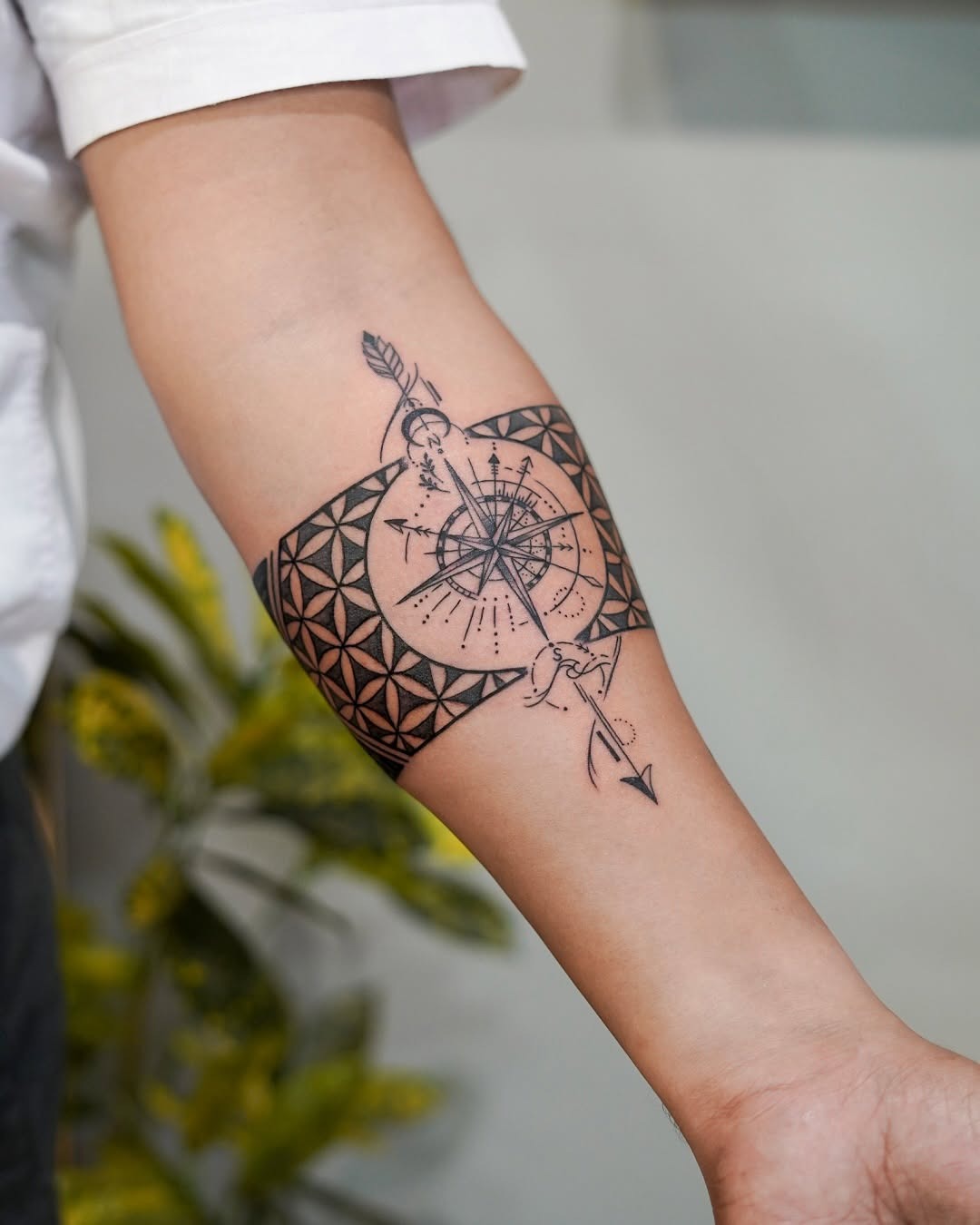 Unique Compass Arm Band Concept