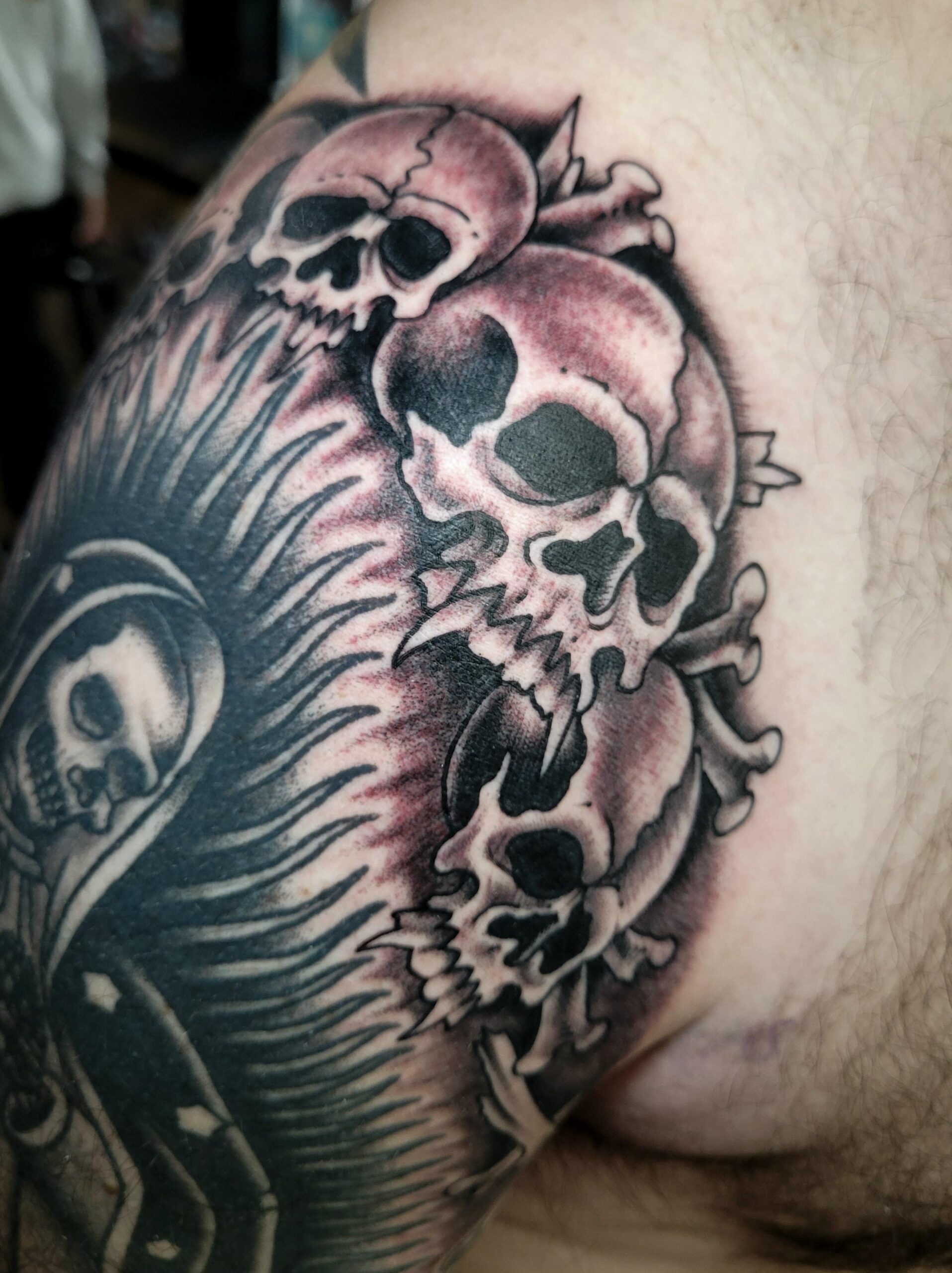 Intricate Skull Shoulder Piece