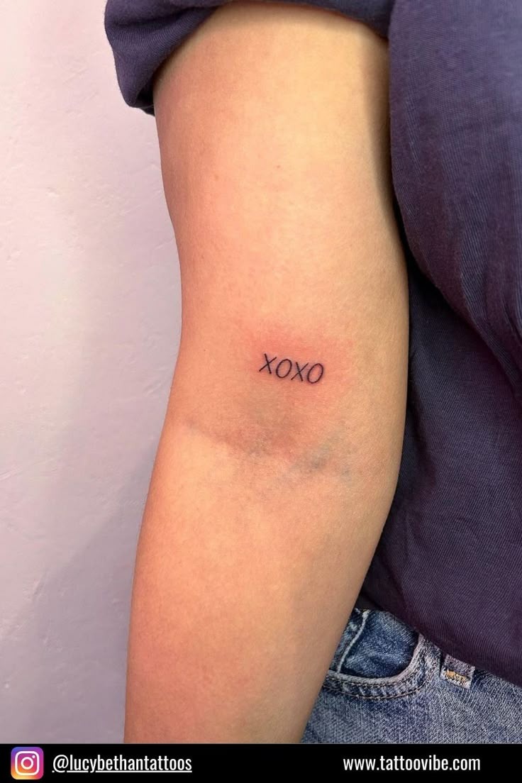 54+ XO Tattoos for a Minimalist Romantic Statement